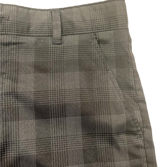 EUC Greg Norman for Tasso Elba Black and Gray Plaid Shorts Size 30 - Picture 6 of 6